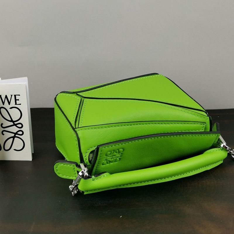 希少色ロエベ 偽物★クラシッパズルナノバッグ★Puzzle nano bag lol91019最高級