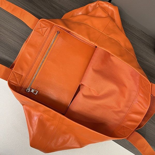 最新でオシャレ ロエベ フォールドショッパー トートバッグ 偽物 lom60786N級品