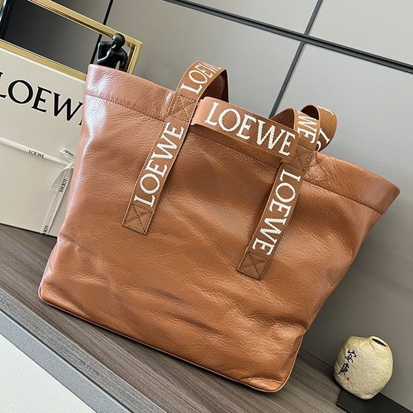 最新でオシャレ ロエベ フォールドショッパー トートバッグ 偽物 lom60786100%安全に到着