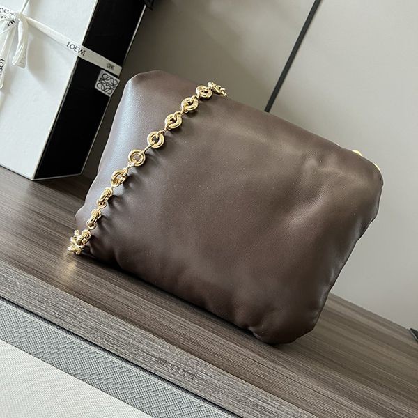 稀少ロエベ Goya Puffe ナッパ ラムスキン ショルダーバッグ 偽物 loo11667通販