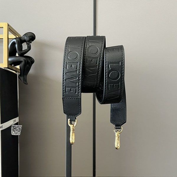 ロエベ ストラップ  コピー サテンカーフ ロゴ型押し loo70530