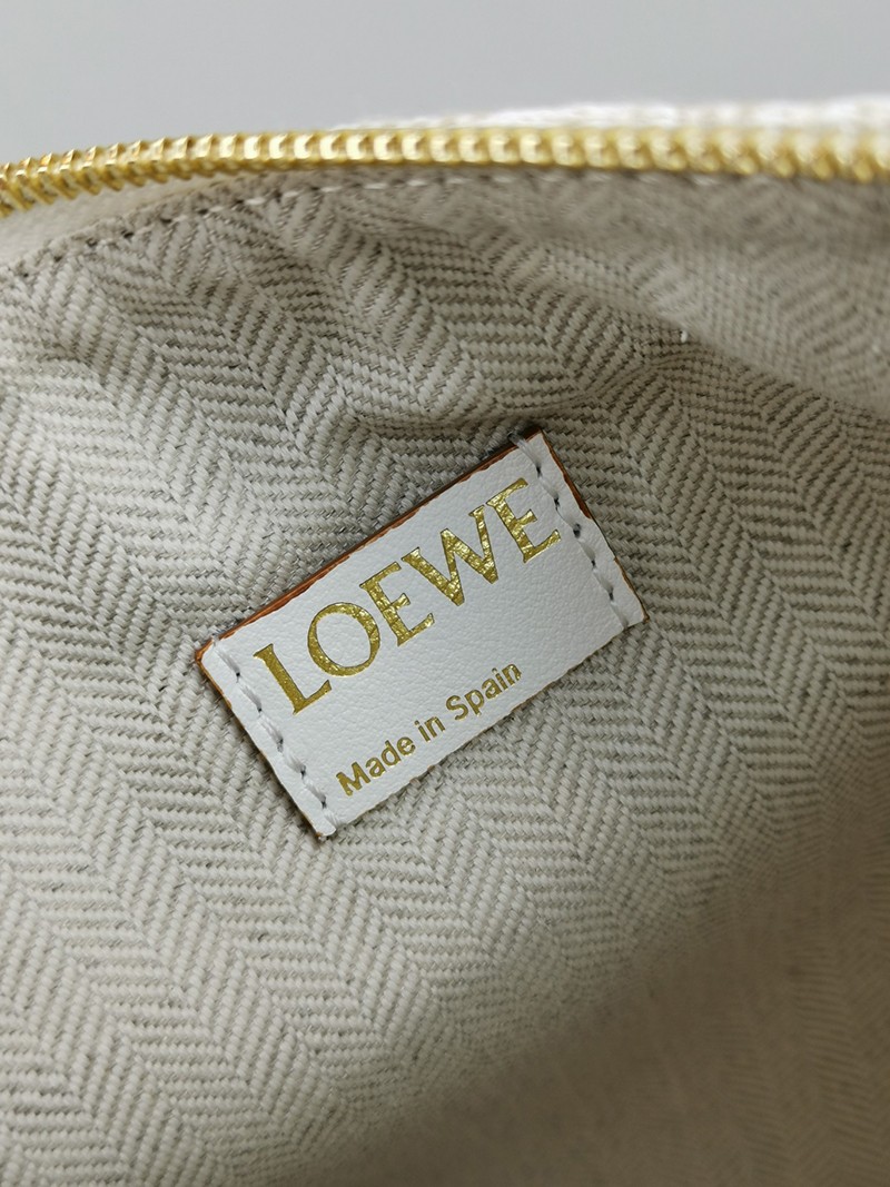 争奪戦ロエベ アナグラム コピー オブロング ポーチ クラッチ バッグ lou89841代引きを販売