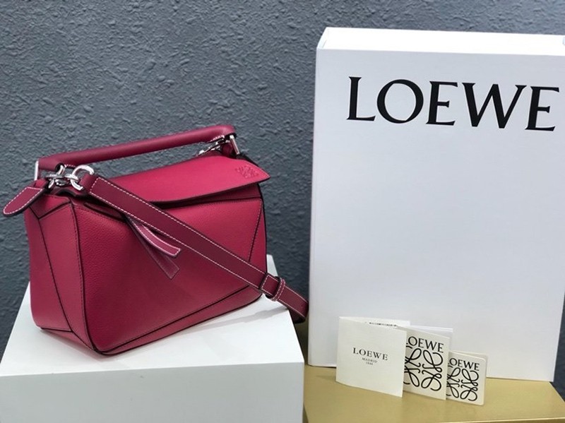 世界中で大人気♪ロエベ パズルバッグ スーパーコピー トリカラー ショルダーバッグ lov78566通販