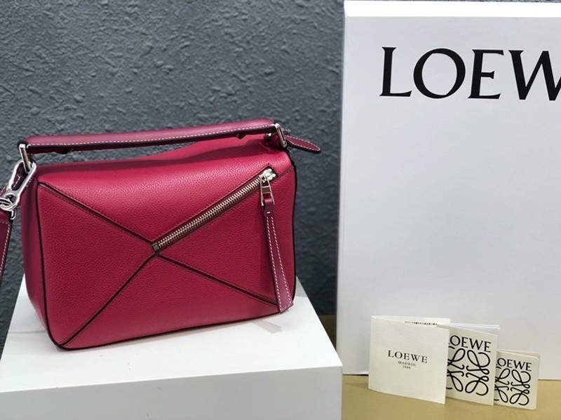 世界中で大人気♪ロエベ パズルバッグ スーパーコピー トリカラー ショルダーバッグ lov78566高い品質
