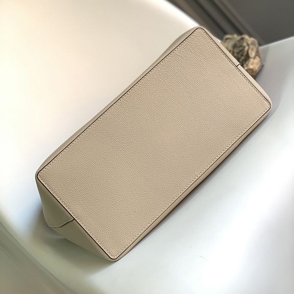 プレゼント最適ロエベ グレインレザー アナグラム スモールトートバッグ コピー loy00487高い品質