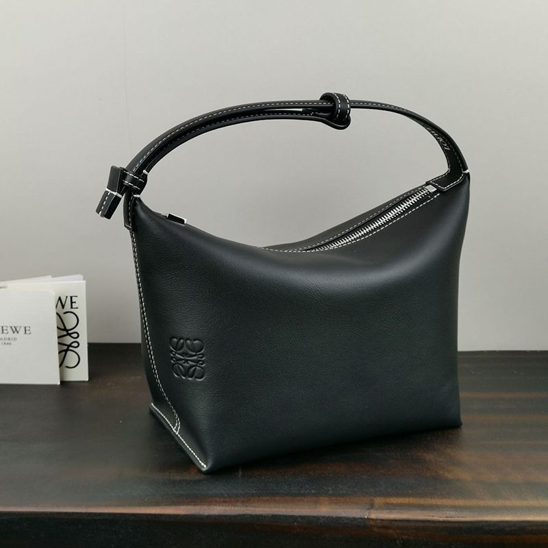 一目惚れ♪【ロエベ コピー】22AW キュービィバッグ ラージ グレインカーフ loy68315激安送料無料