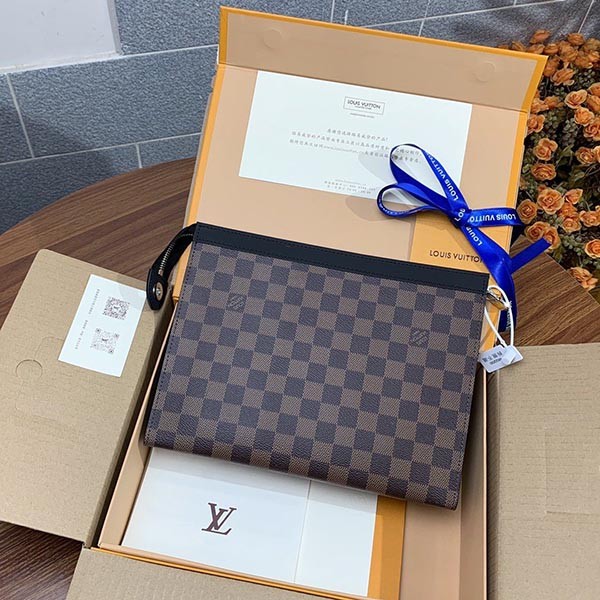 ルイヴィトン クラッチバッグ 偽物 ポシェット ヴォワヤージュ MM LV20322激安送料無料
