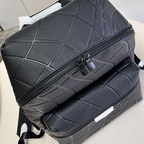 すぐ届くルイヴィトン リュック コピー ディスカバリー バックパック M21391人気