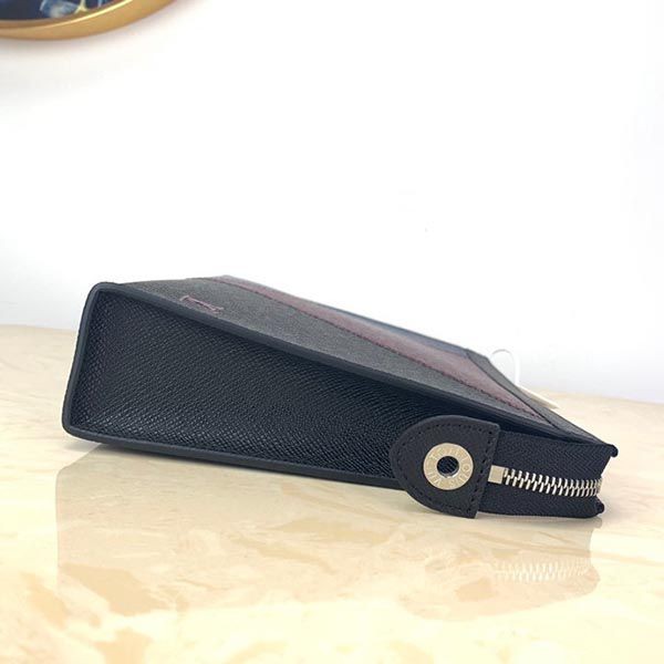 【日本未入荷】ルイヴィトン クラッチバッグ コピー ポシェットヴォワヤージュクラッチ M30718高い品質