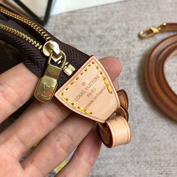 【奇跡の再入荷！即発送】ルイヴィトン ショルダーバッグ コピー モノグラム ポシェット アクセソワール バッグ M40712最高級