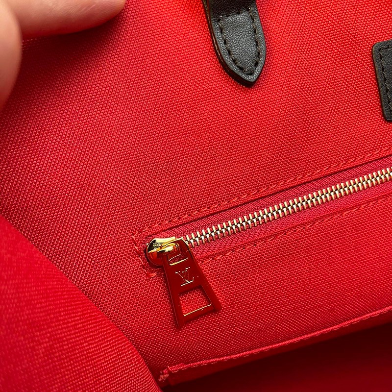 ☆超人気☆ヴィトン オンザゴー MM 偽物 ジャイアントモノグラム M409039代引きを販売