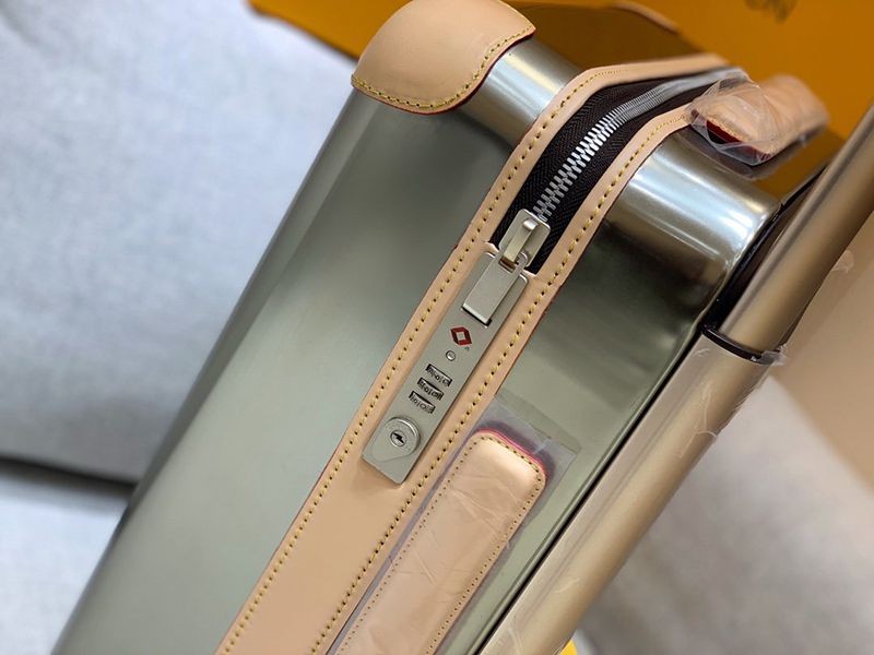 機内持ち込み可！ルイヴィトン スーパーコピー ホライゾン55 キャリーケース M42667高い品質