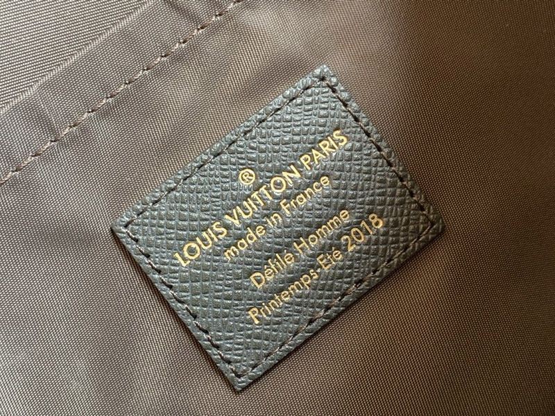 【LV×NBA】ルイヴィトン偽物 クリストファー・ソフトトランク M43843品質保証