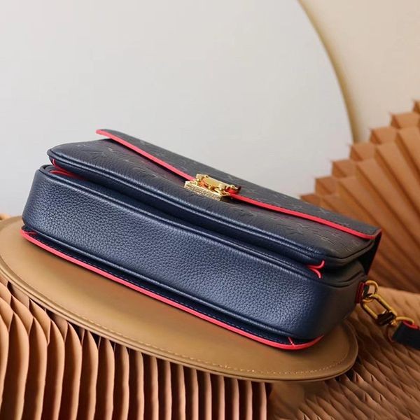 春もの新作☆​ルイヴィトン☆ポシェット メティス ショルダーバッグ 偽物 M44071高い品質