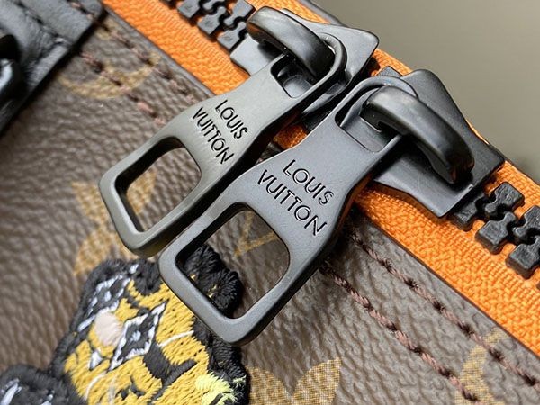 関税負担なしルイヴィトン ショルダーバッグ コピー モノグラム シティー キーポル M45652人気