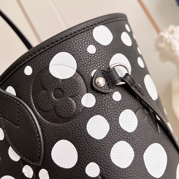 ルイヴィトン × 草間彌生 偽物 LV × YK ネヴァーフル MM M46390激安送料無料
