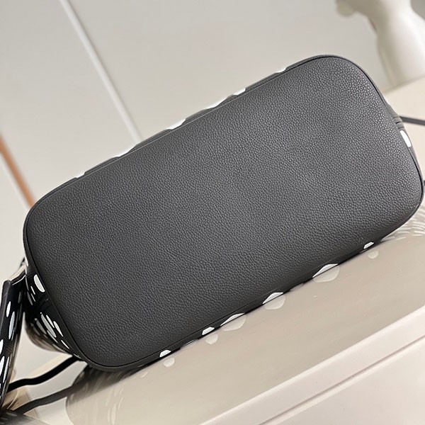 ルイヴィトン × 草間彌生 偽物 LV × YK ネヴァーフル MM M46390人気