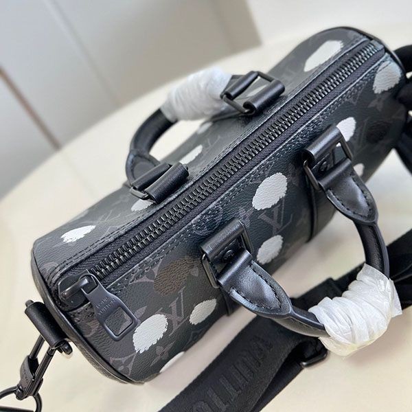 23SSコラボルイヴィトン X YK キーポル コピーバンドリエール 25 M46406N級品