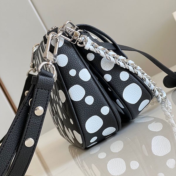 【信用第一】LV × YK コピー ミュルティポシェットアクセソワール M46410高い品質