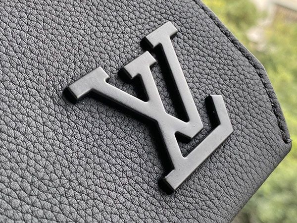 ルイヴィトン メッセンジャー 偽物 LV アエログラム ショルダーバッグ M57080人気