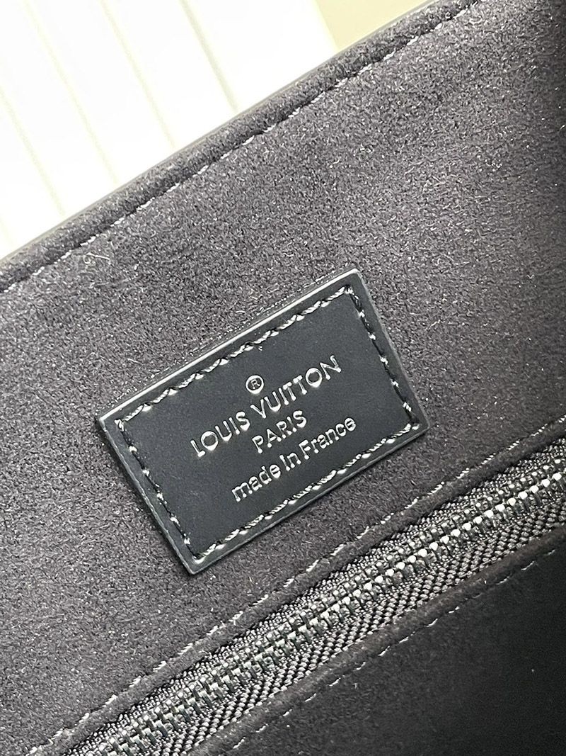 ★日本!!人気！ルイヴィトン サックプラスーパーコピー BB ハンド バッグ M58660代引きを販売