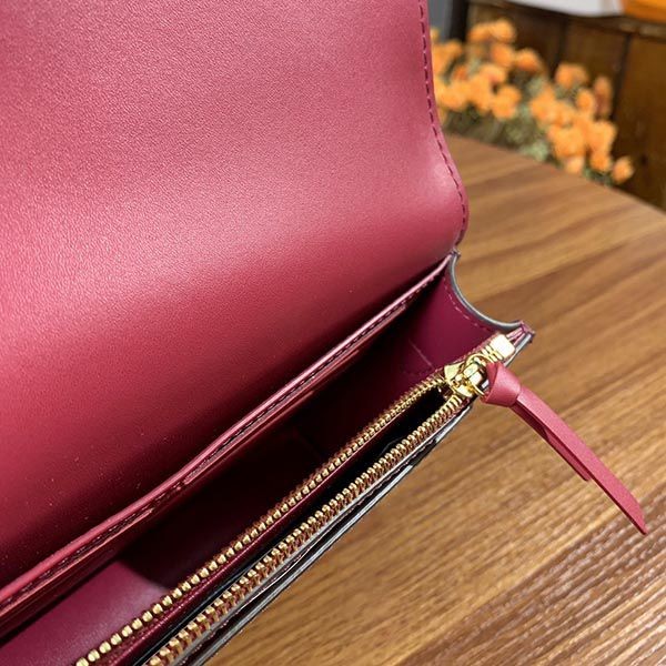 ルイヴィトン ショルダーバッグ コピー フローレチェーンポートフォリオ M67404N級品