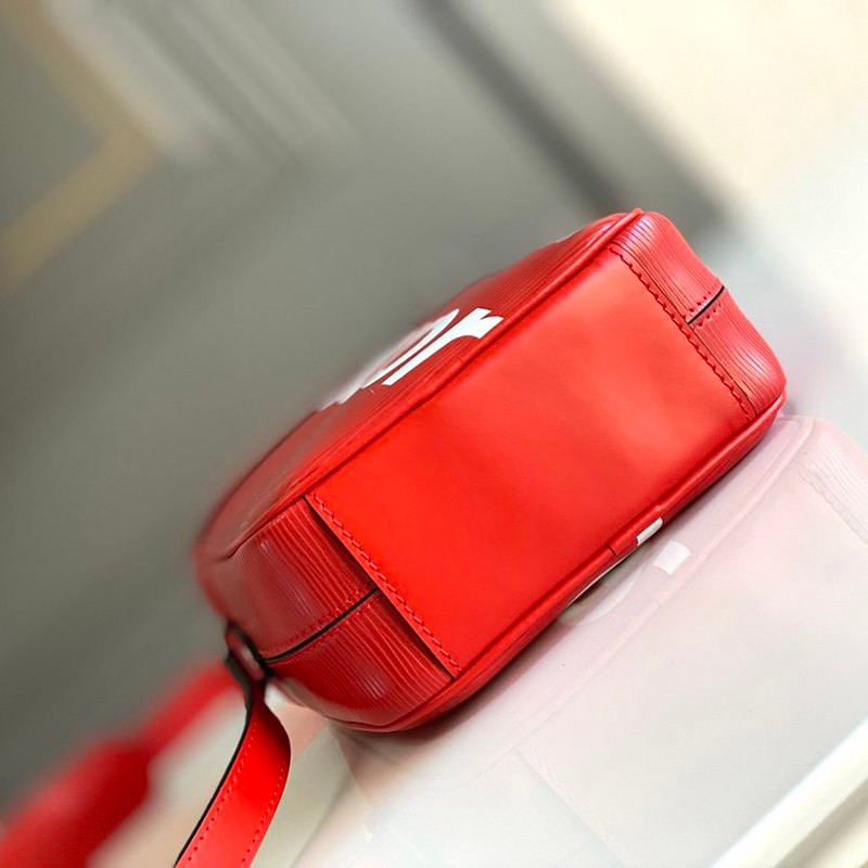21-22AW 新作 シュプリーム ​ルイヴィトン ショルダーバッグ 偽物 Leather Danube PM Shoulder Bag Red 赤 vue71778人気
