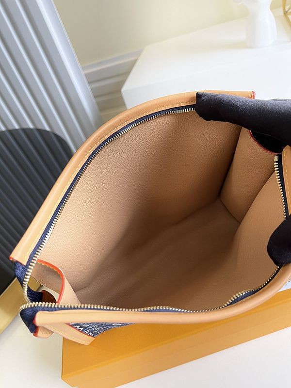 可愛い ルイヴィトン 偽物 クラッチバッグ モノグラム vuf02752品質保証