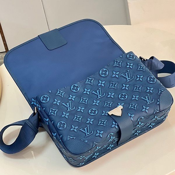 稀少ルイヴィトン モノグラム柄 メッセンジャーバッグ コピー vul72222人気