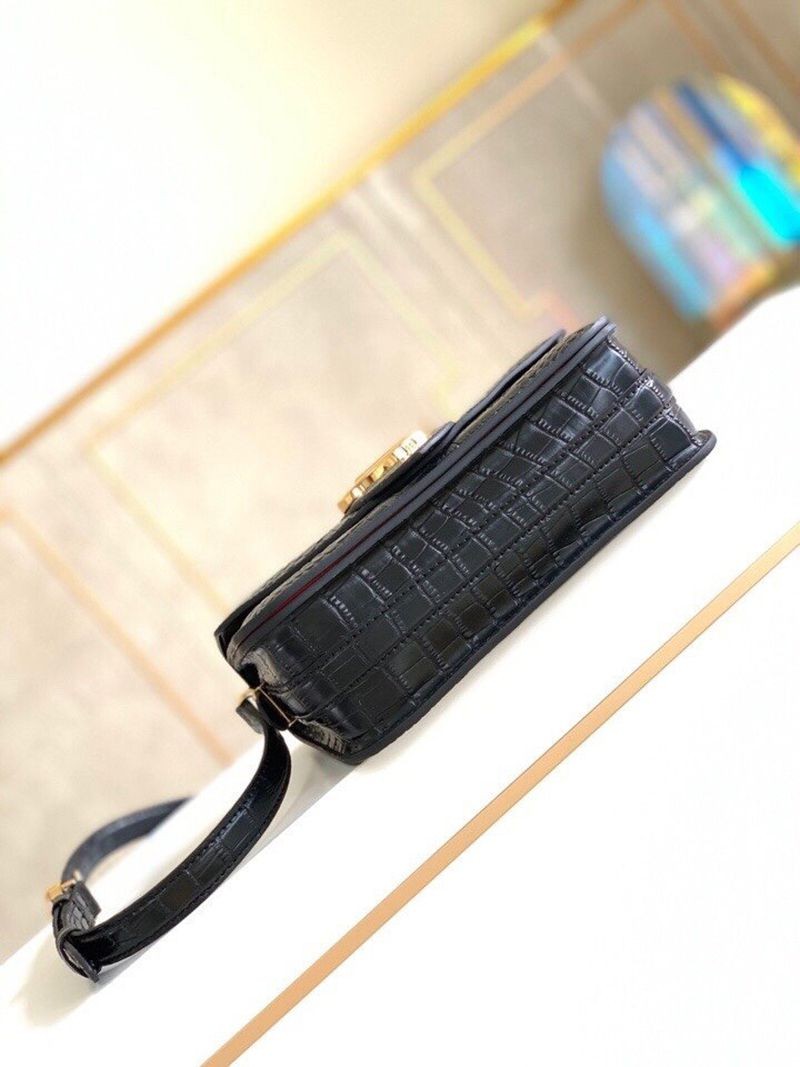 可愛いルイヴィトン LVポント9 コピー ショルダーバッグ★ブラック リザードパターン vuv74174高い品質