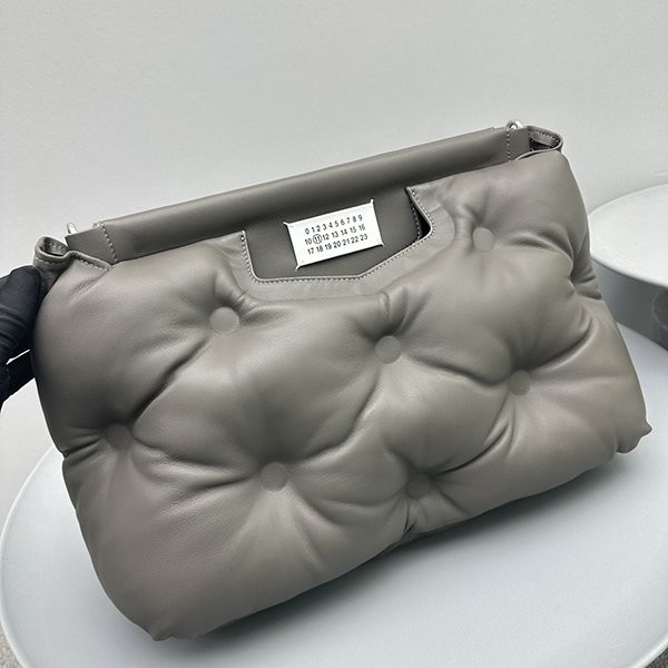 マルジェラ グラムスラム 最新コピー バッグ MM6  ミディアム Mad41402人気