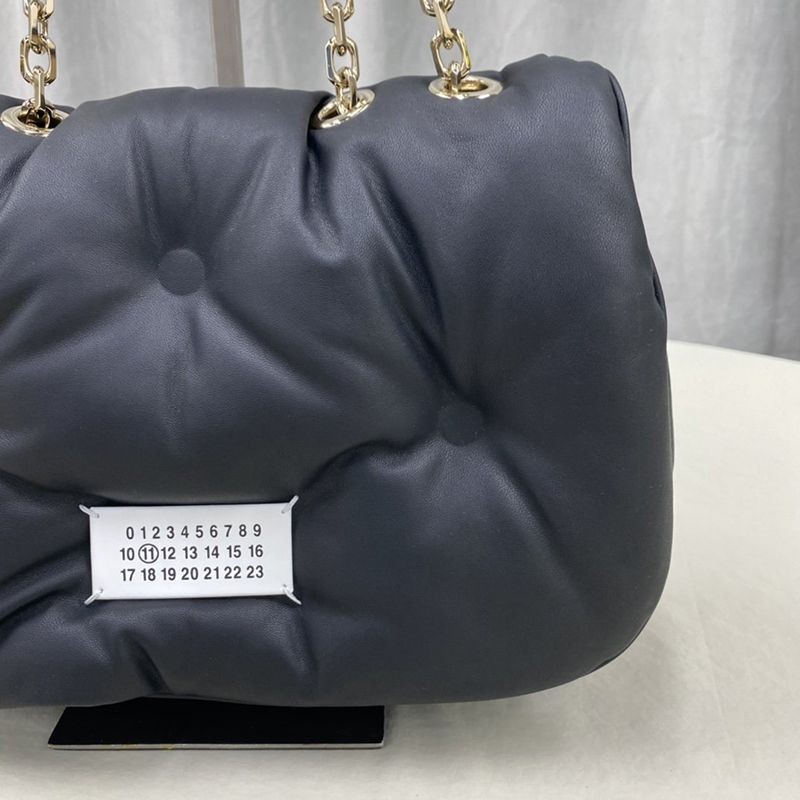 人気急上昇メゾンマルジェラ Glam Slam コピーブランド フラップ チェーンバッグ Mal42039高い品質