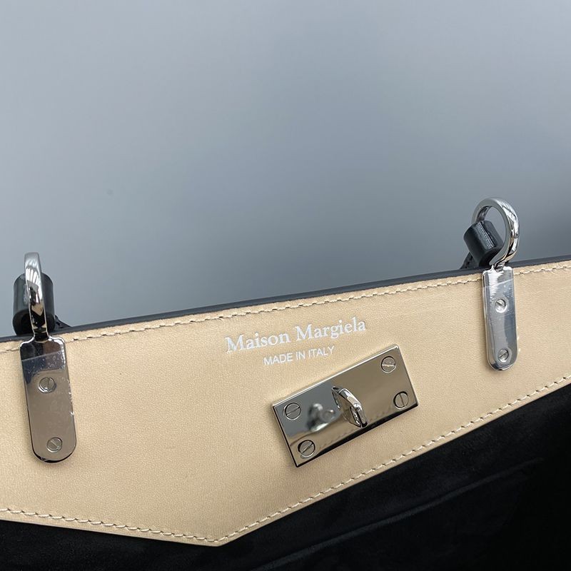 一目惚れ♪メゾンマルジェラ Snatched 偽物 ミディアム トップハンドルバッグ Mam99848代引きを販売