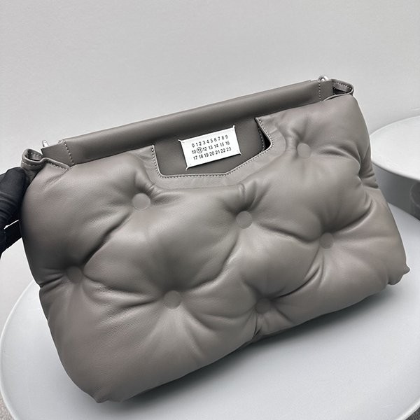 マルジェラ グラムスラム コピー バッグ MM6  ミディアム Maz93514人気