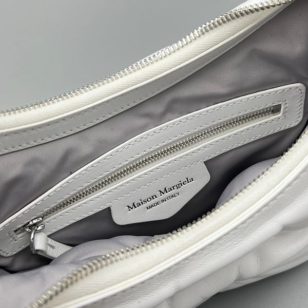 メゾン マルジェラ 偽物「グラム スラム」 ホーボー スモール SB3WG0024P4300T2003代引きを販売