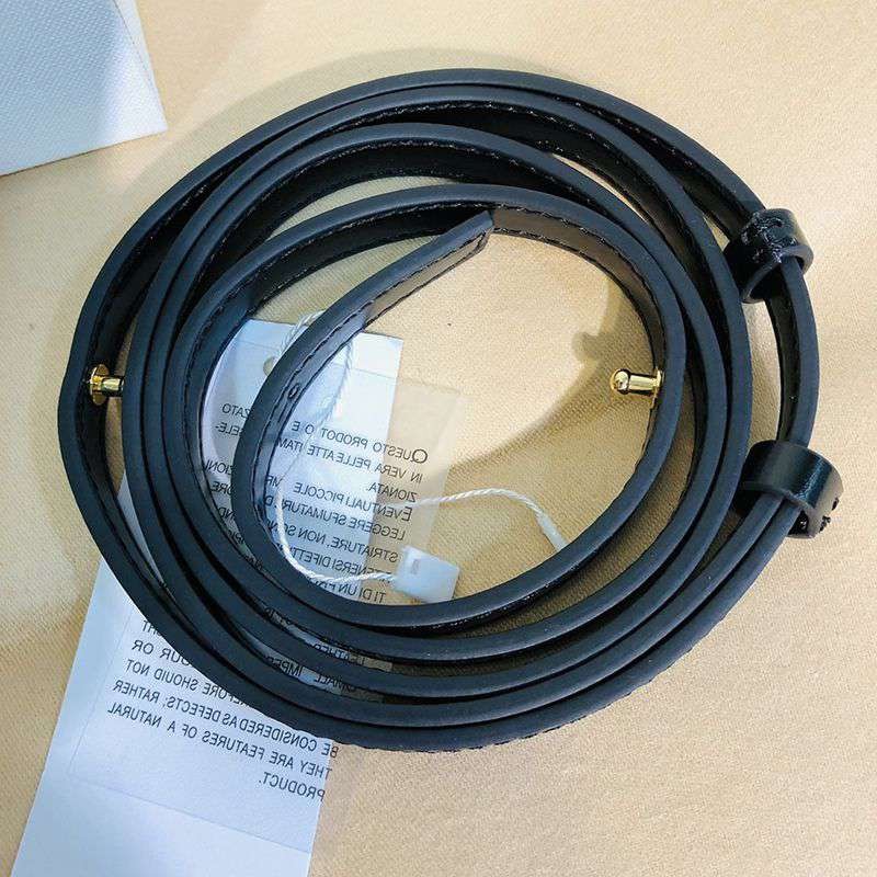 大人気!!新色 マルニ  TROPICALIA マイクロ かごバッグ コピー マルニ ハンモックバッグ mab37012N級品