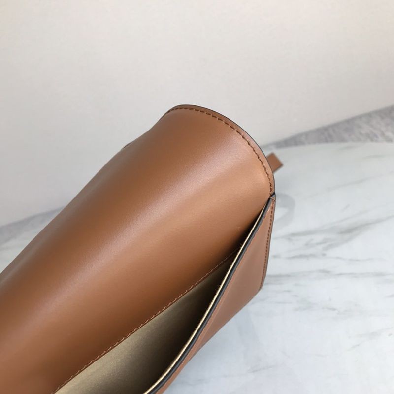 21-22AW 限定希少 マルニ バッグ偽物 ☆trunk bag トランクバッグ mag92478品質保証
