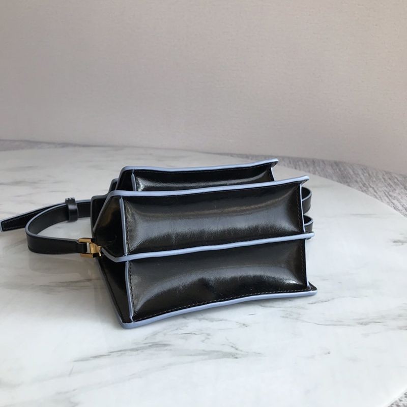 超希少！マルニ バッグ偽物 ☆trunk bag トランクバッグ コピー maw68725人気