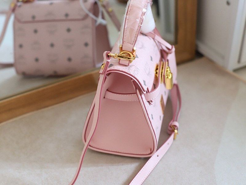 ☆超人気☆MCM大人気Kelly ヘリテージ ヴィセトス サッチェルバッグ mcf57200高い品質
