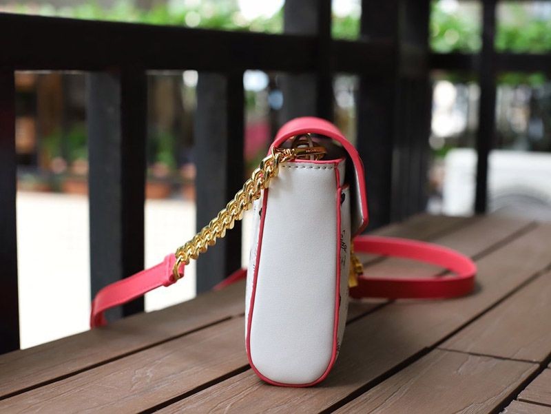目を惹くカラー 人気 MCM コピークロスボディ ショルダーバッグ mcg75139激安送料無料