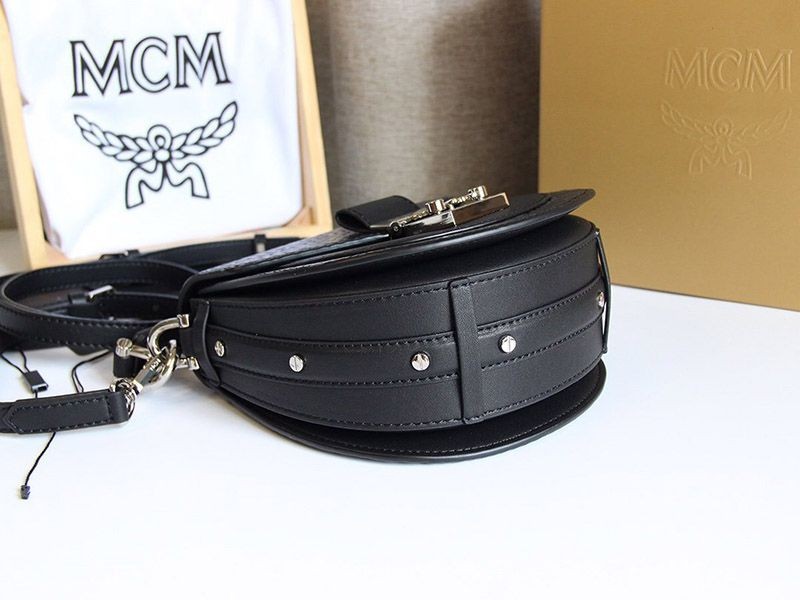 ★MCM コピー★エムシーエム バッグ  パトリシア ヴィゼトス レザーショルダーバッグ mcj79665高い品質
