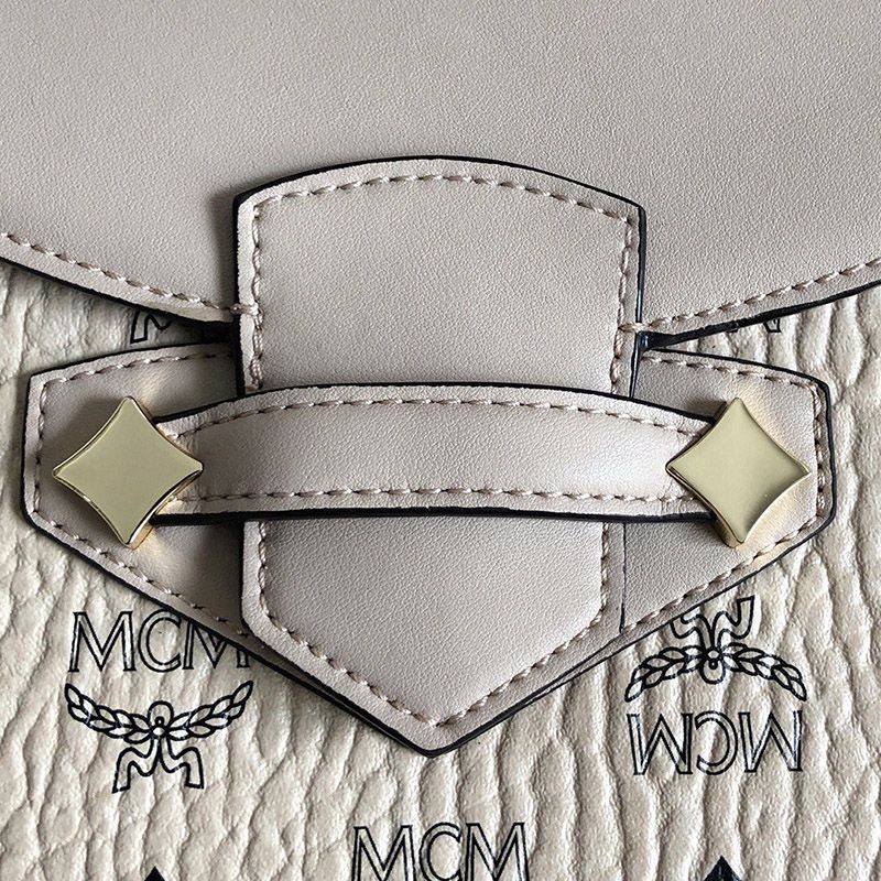 目を惹くカラー MCM リュック スーパーコピー ​エムシーエム バックパック mcw75630最高級