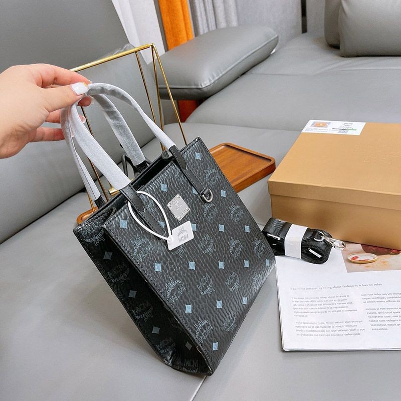 争奪戦 可愛い【MCM】エムシーエム トートバッグ コピー mcw88621通販
