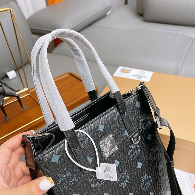 争奪戦 可愛い【MCM】エムシーエム トートバッグ コピー mcw88621高い品質