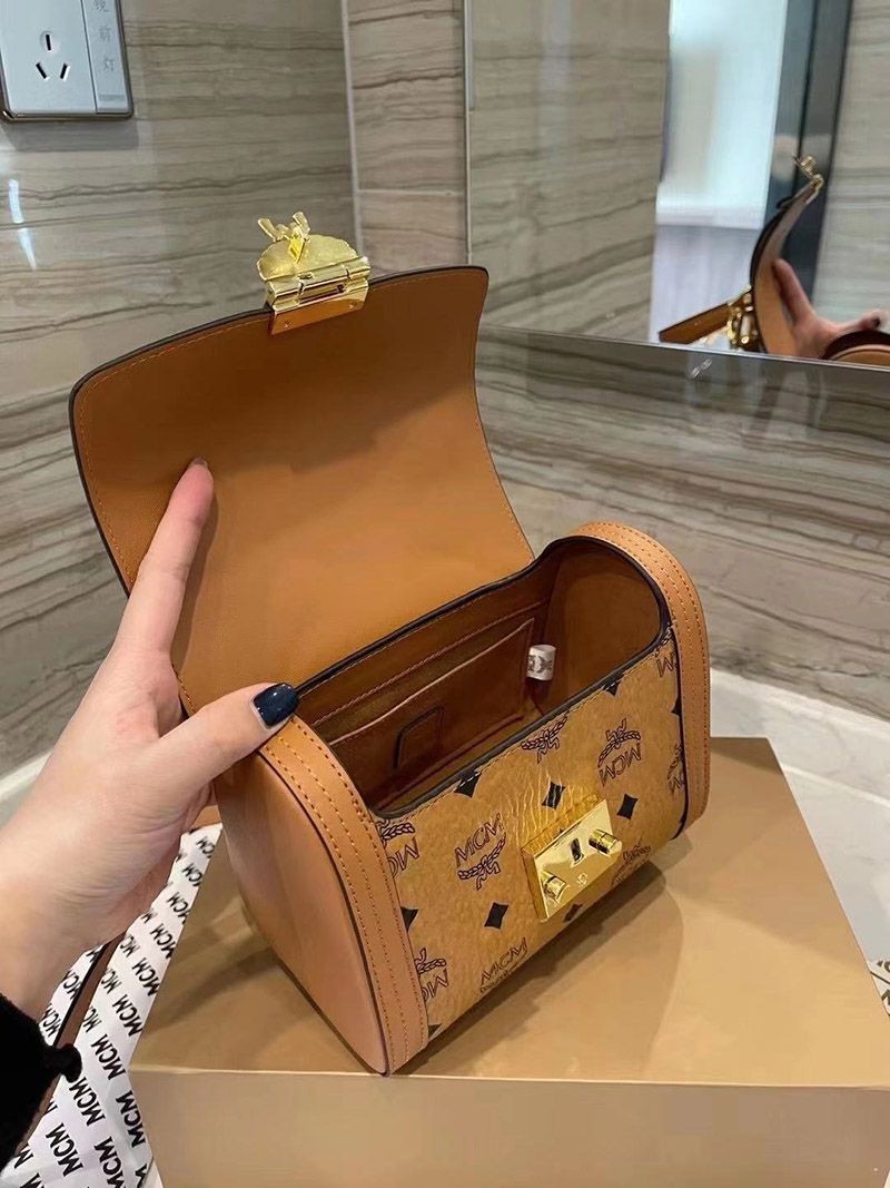 人気 MCM ヴィセトス サッチェルバッグ コピーモノグラム ロゴ mcx32244品質保証