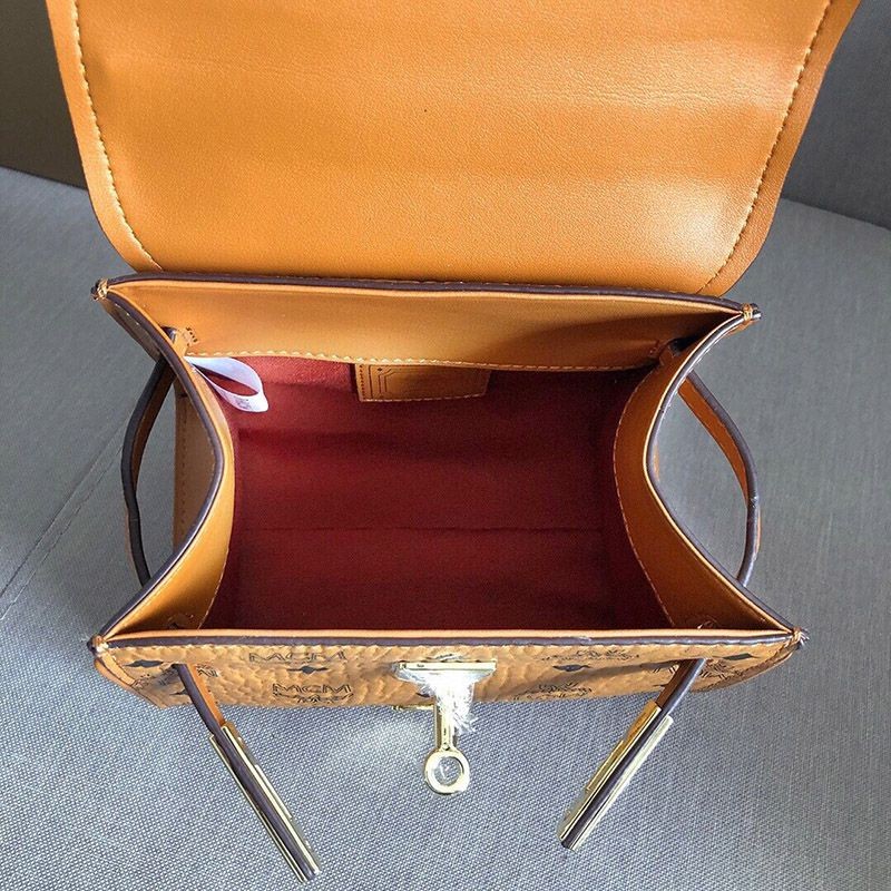 関税送料込☆MCM大人気Kelly ヘリテージ ヴィセトス サッチェルバッグ mcy93469代引きを販売