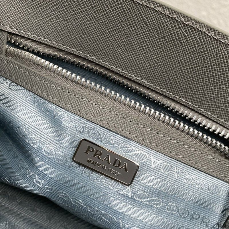 新色お洒落に♪ プラダ ショルダーバッグ 3way puf52492代引きを販売