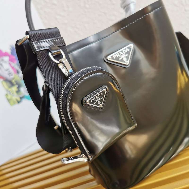 お洒落に♪【21AW】プラダ カーフ ハンドバッグ スーパーコピー puw06626最高級
