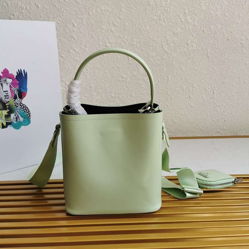 稀少【21AW】プラダ カーフ ハンドバッグ コピー 早い者勝ち♡ 1BA319高い品質