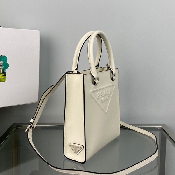 春もの新作プラダ スモールロゴ ショルダーバッグ スーパーコピー 1BA331VOOOASKF0E18激安送料無料